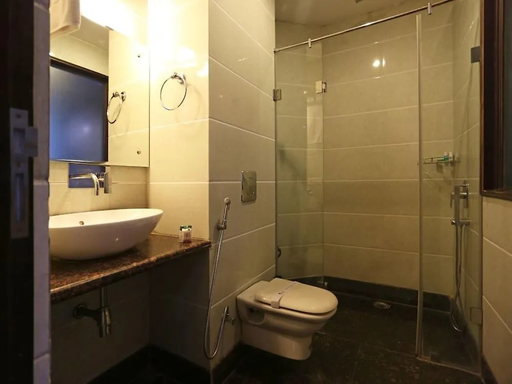 Billions Hotel 3*, New Delhi