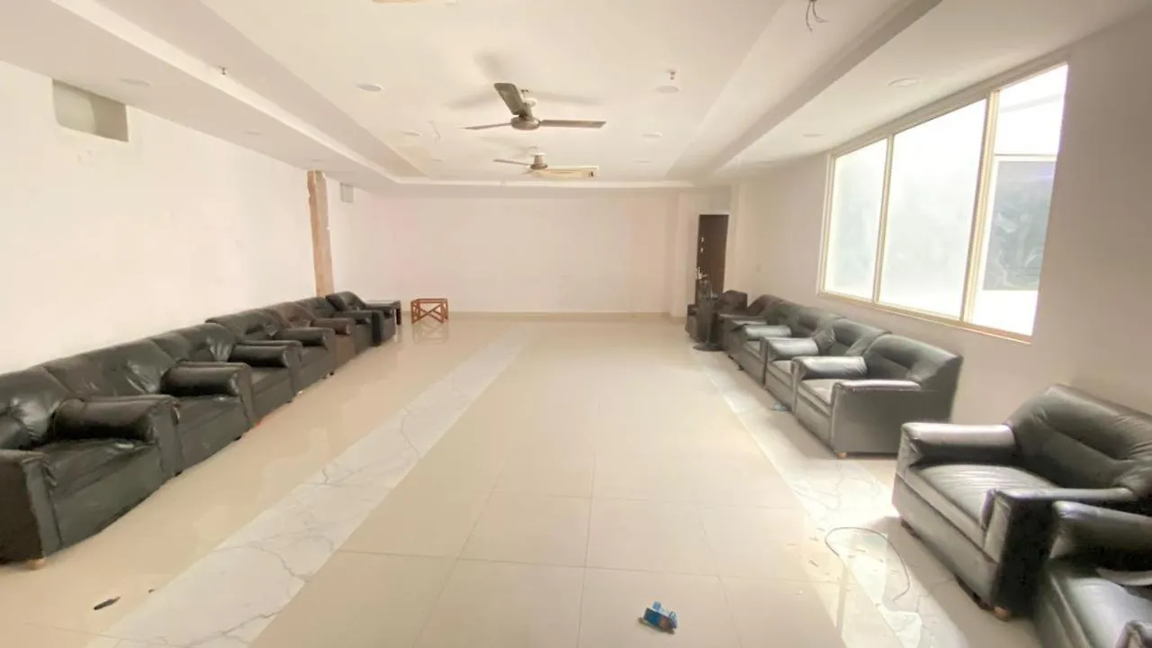 Billions Hotel 3*, New Delhi India