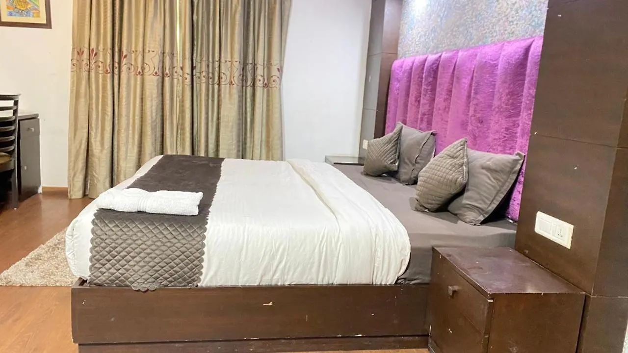 Billions Hotel India